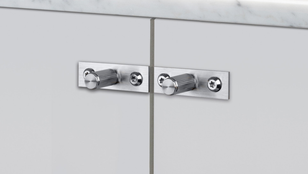 buster-punch-original-linear-knopfpaar-mit-grundplatte-mkl1p-12_2.png