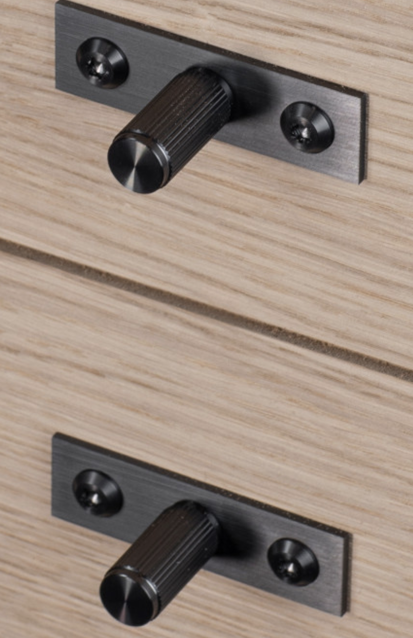 buster-punch-original-linear-knopfpaar-mit-grundplatte-mkl1p-12_4.png